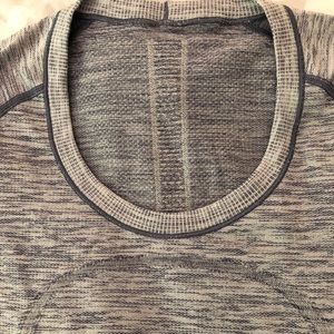 Lululemon  run swiftly